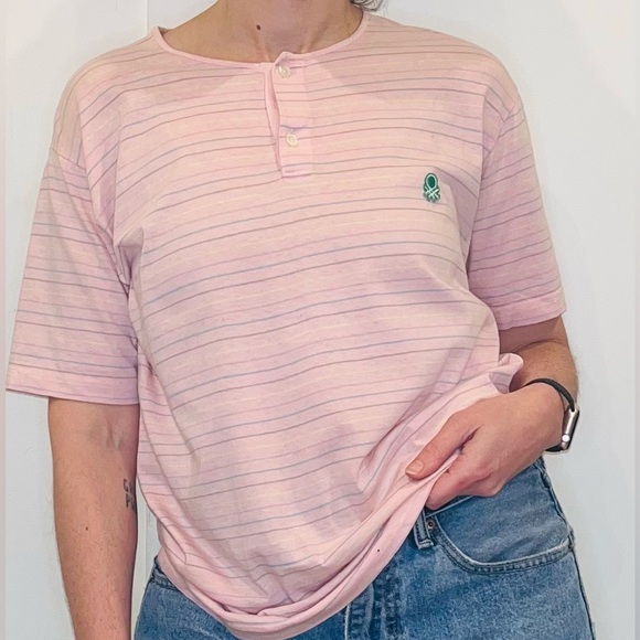Vintage Benetton T-shirt - Picture 3 of 11